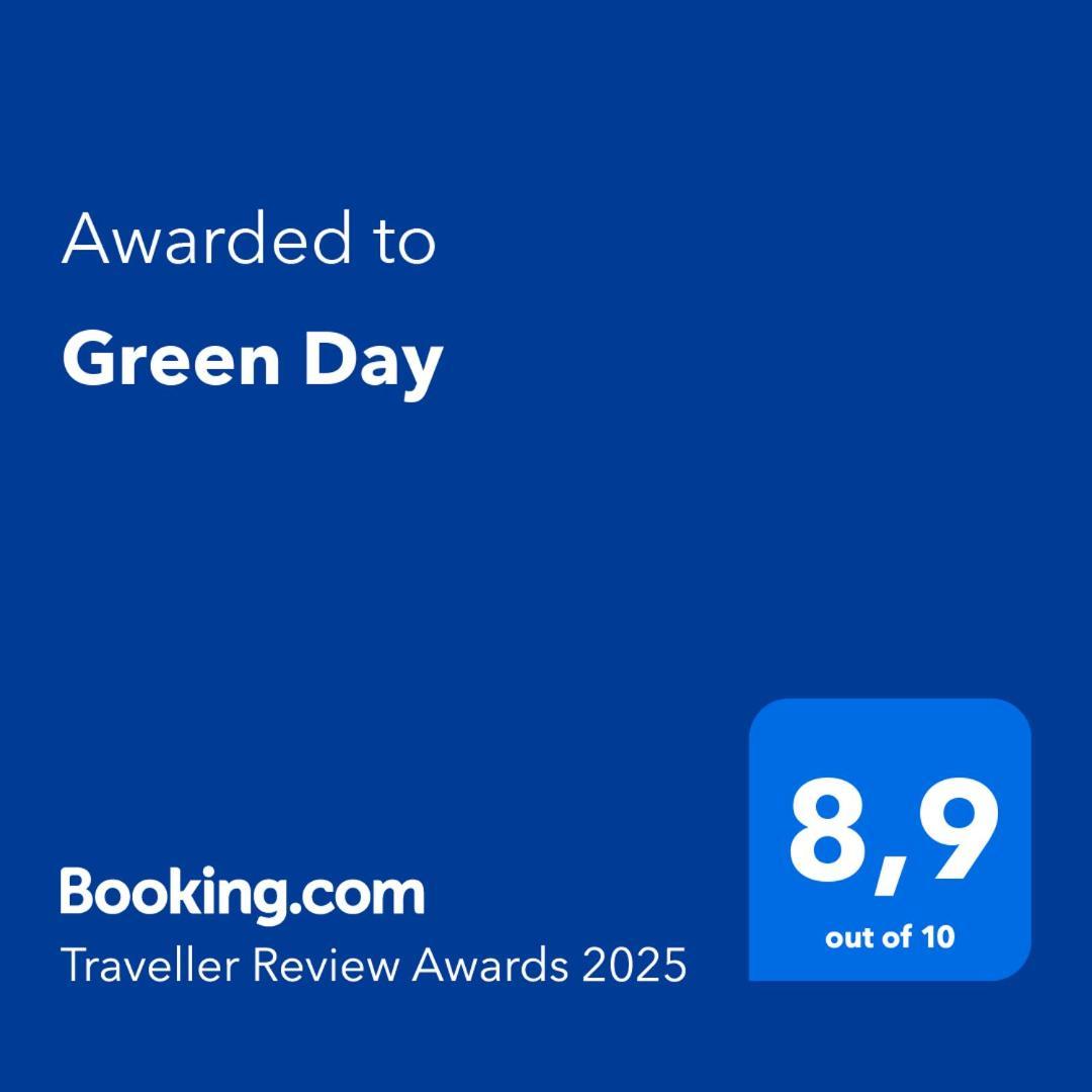 Green Day Novigrad  ภายนอก รูปภาพ